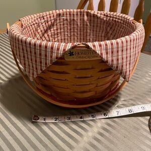 Longaberger Homestead Basket with Red and Cream Plaid Liner